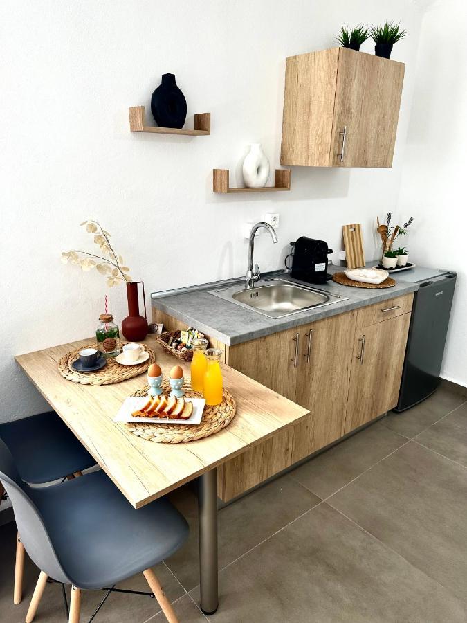 Aeron Suites Exo Gonia Екстер'єр фото